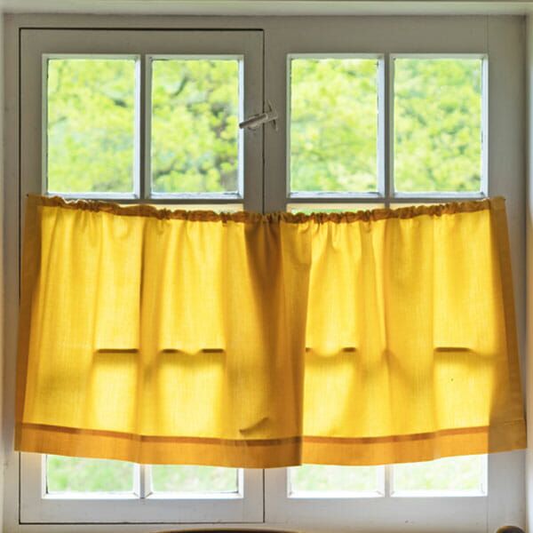 partial privacy with half-curtains